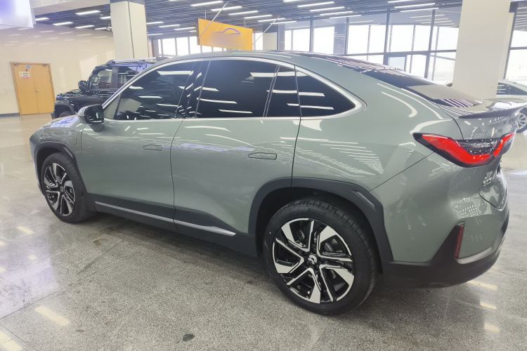 蔚来EC6 2020款 605KM 运动版车身外观4