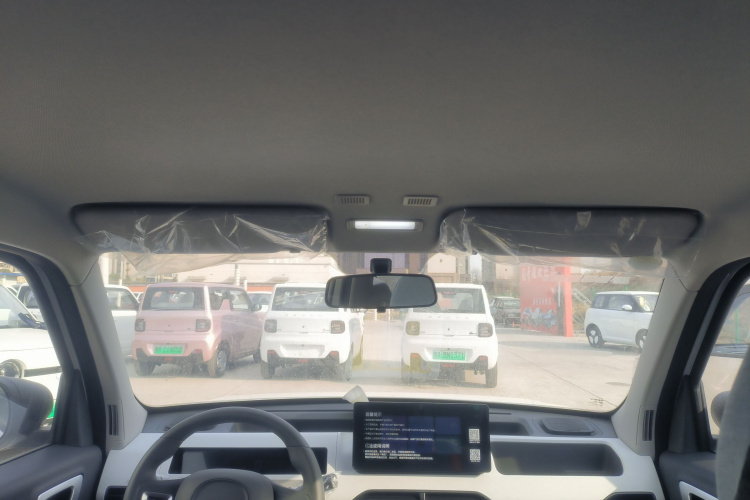 吉利银河 2024款 熊猫mini 200km 耐力熊中控内饰22