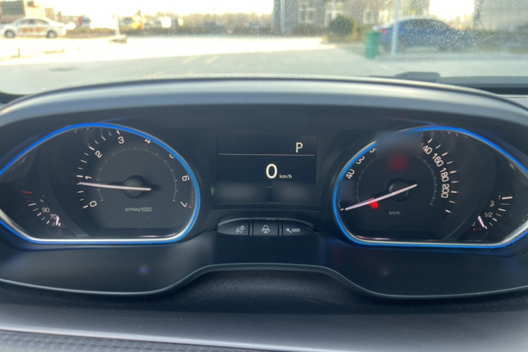 标致2008 2014款 1.6L 自动领航版局部细节14