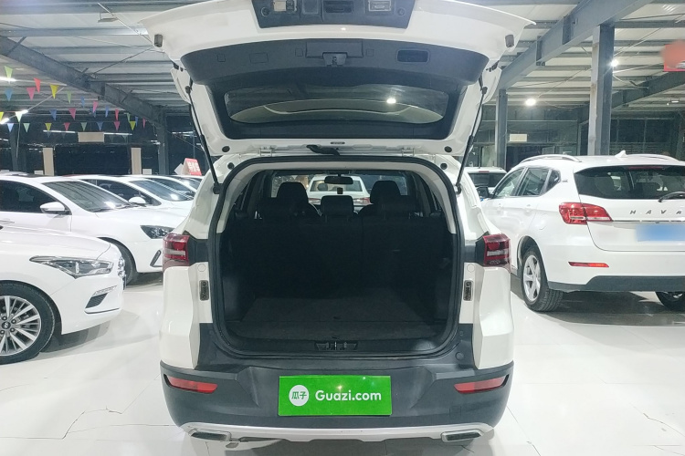 捷途X70M 2020款 1.5T 手动伙伴型机舱底盘23