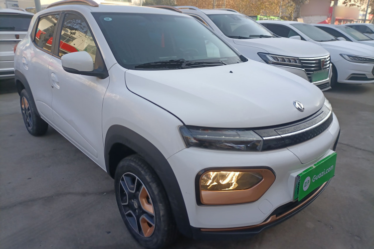 东风纳米EX1 2023款 PRO 轻风版闪电型车身外观3