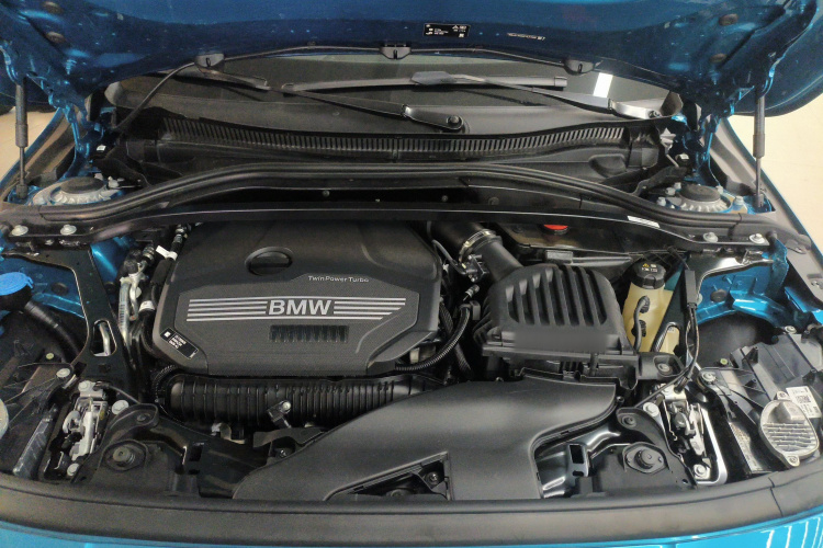 宝马2系(进口) 2021款 225i 四门轿跑车 M运动套装机舱底盘24