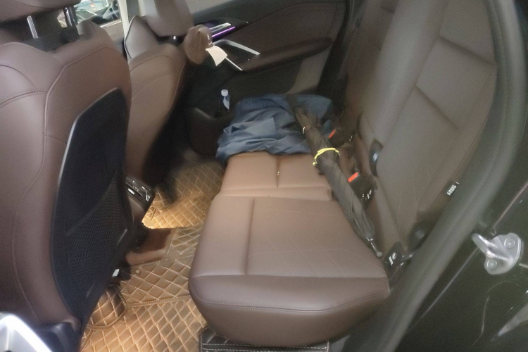 宝马X1 2023款 sDrive25Li X设计套装中控内饰21