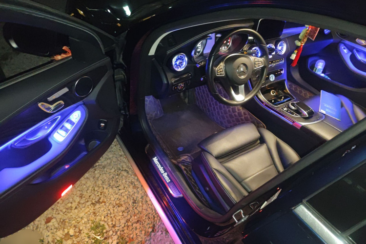 奔驰C级 2018款 C 200 L 运动版中控内饰20