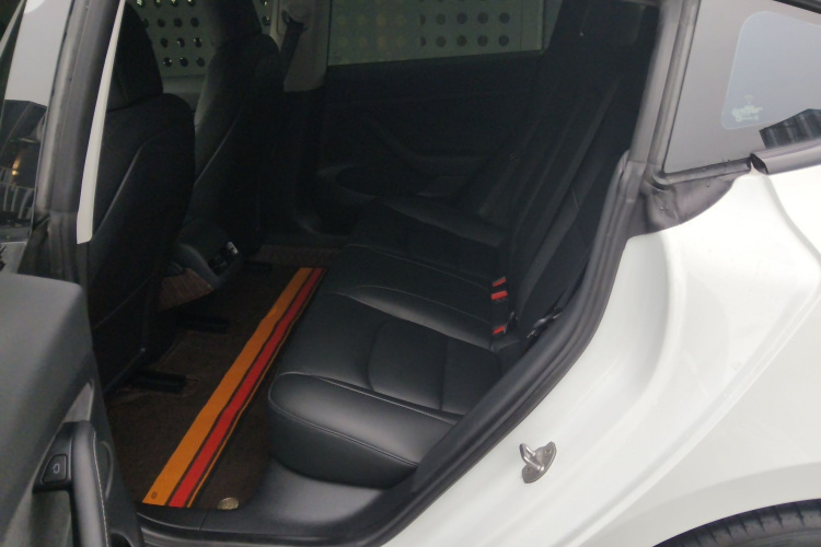 特斯拉 Model 3 2021款 标准续航后驱升级版中控内饰21