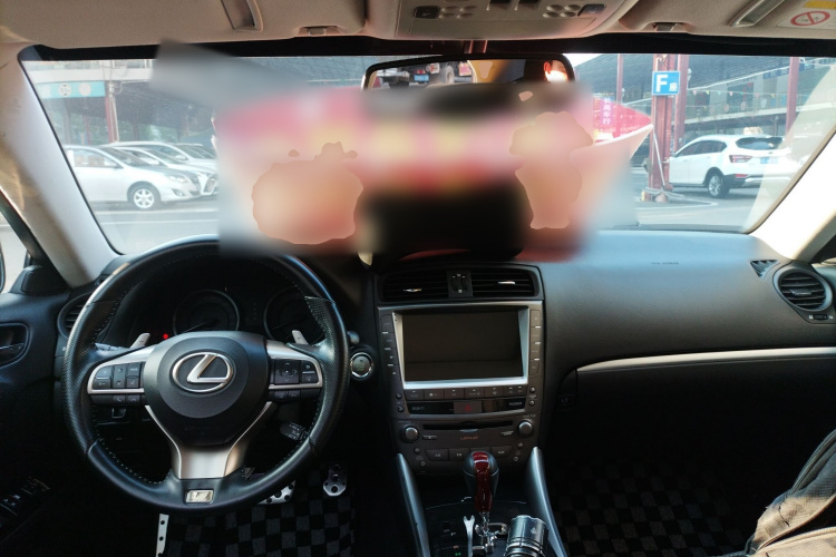 雷克萨斯IS 2011款 250 运动版中控内饰12