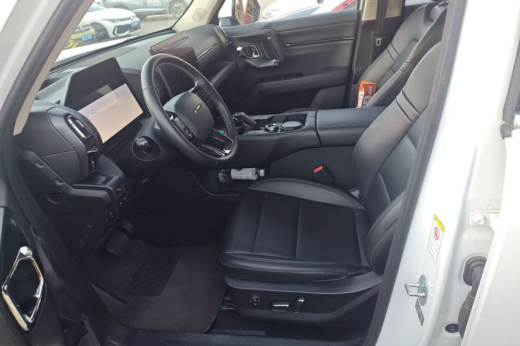 哈弗大狗 PLUS 新能源 2023款 DHT-PHEV 105km 潮电版Plus中控内饰19