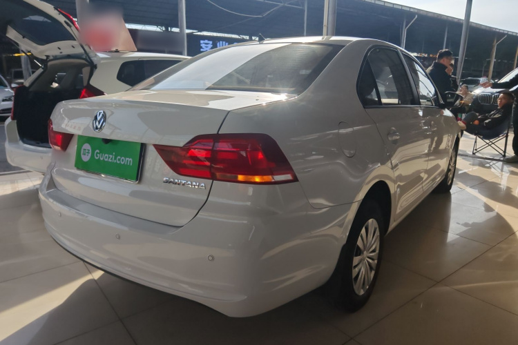 大众 桑塔纳 2021款 1.5L 自动风尚版车身外观7