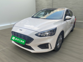 福特 福克斯 2021款 两厢 EcoBoost 180 自动锋潮型