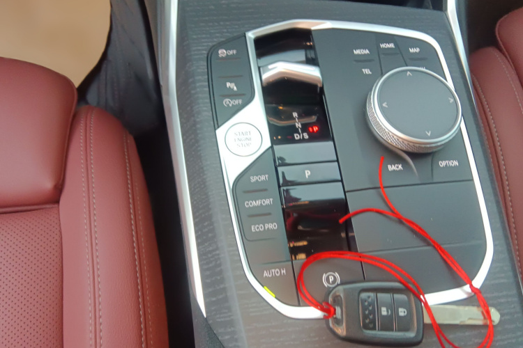 宝马3系 2025款 325Li M运动套装局部细节18