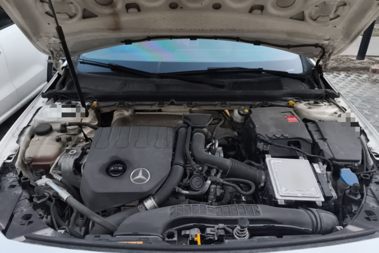 奔驰A级 2020款 A 200 L 运动轿车局部细节24