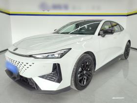 长安UNI-V 2024款 1.5T 尊贵型