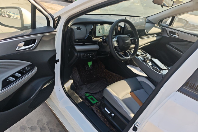 埃安 AION S Plus 2023款 70 乐享版 三元锂中控内饰7003
