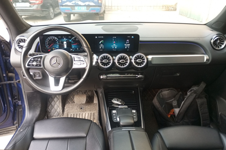 奔驰GLB 2020款 改款 GLB 200 动感型中控内饰7002