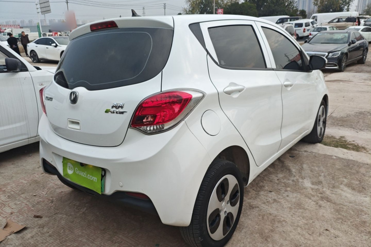 长安欧尚 奔奔E-Star 2021款 国民版 心悦版（快充版）磷酸铁锂（31.18kWh）车身外观6005