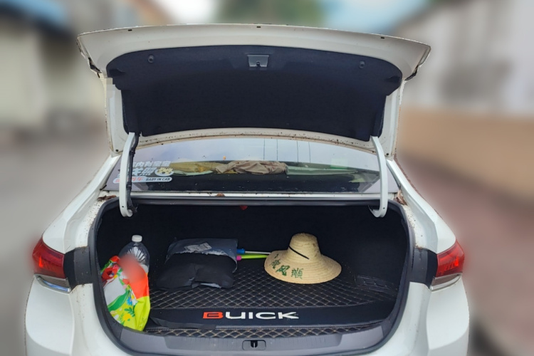 别克 英朗 2021款 典范 1.5L 自动精英型中控内饰23