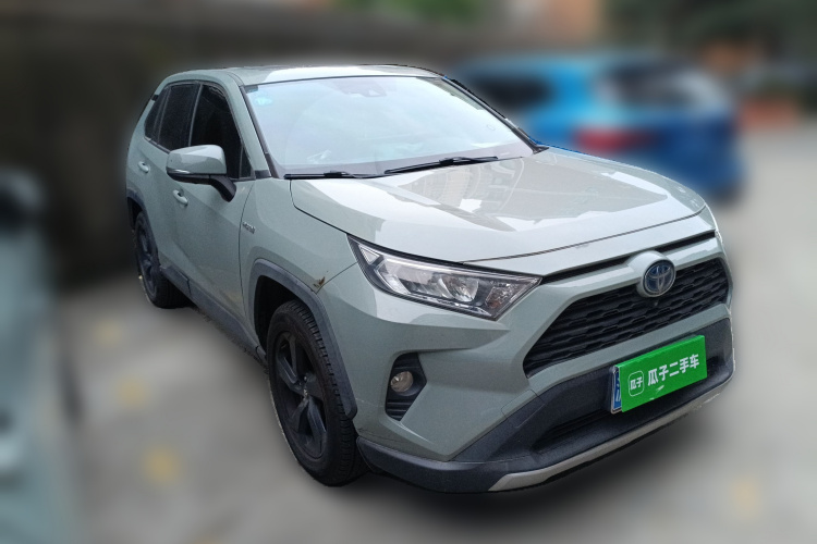 丰田 RAV4荣放 2020款 双擎 2.5L E-CVT四驱精英PLUS版车身外观3
