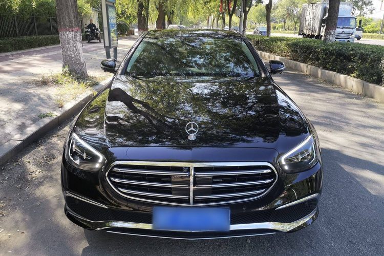 奔驰E级 2023款 E 300 L 尊贵型车身外观6001