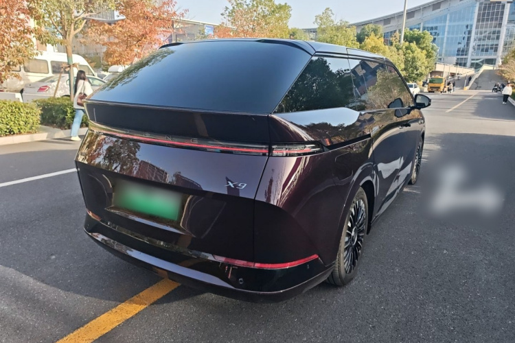 小鹏X9 2025款 740超长续航 Max车身外观6005
