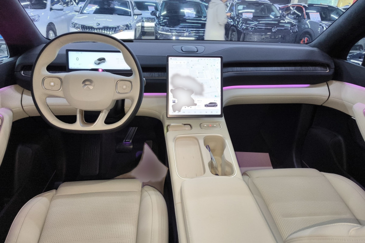 蔚来ES6 2024款 75kWh中控内饰7002