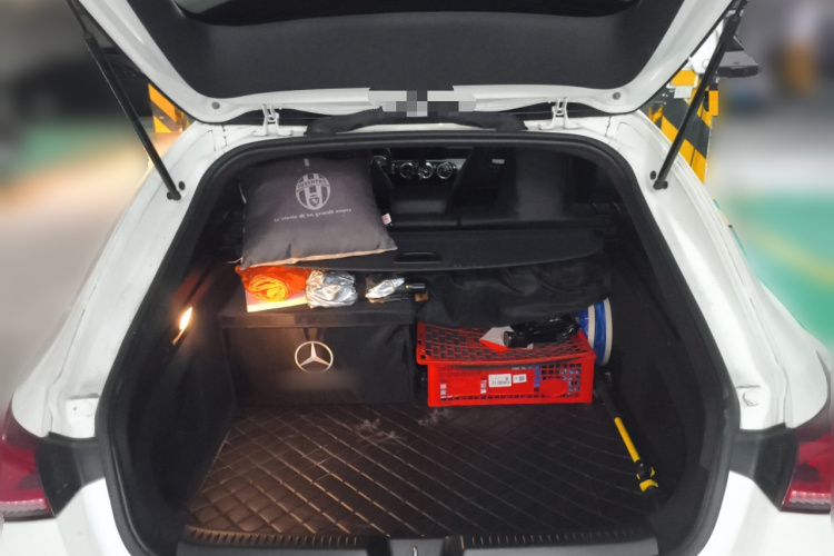 奔驰CLA 2021款 CLA 200 猎跑车中控内饰23