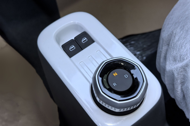 吉利银河 2025款 210km 熊猫卡丁局部细节18