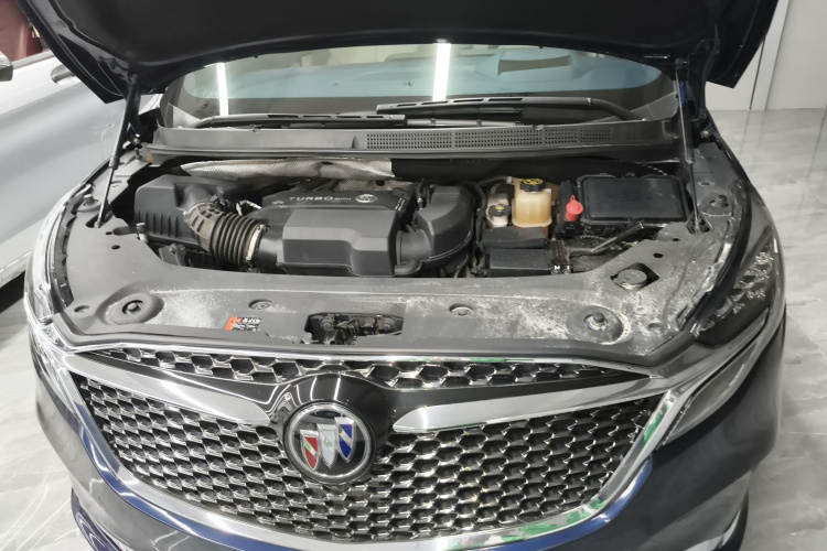 别克GL8 2020款 Avenir艾维亚 四座尊礼版局部细节24