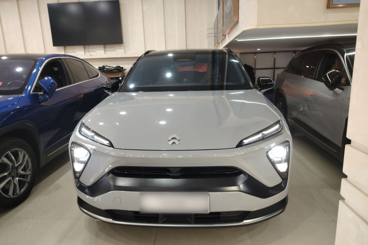 蔚来ES6 2020款 600KM 运动版车身外观2