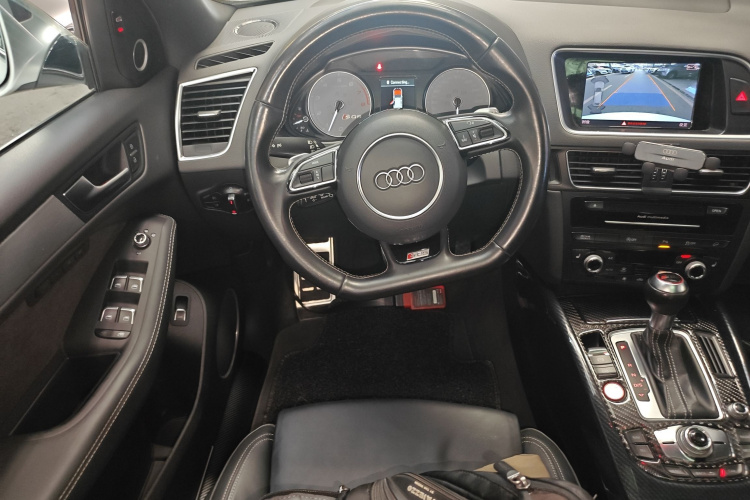 奥迪Q5(进口) 2017款 SQ5 3.0 TFSI quattro局部细节13