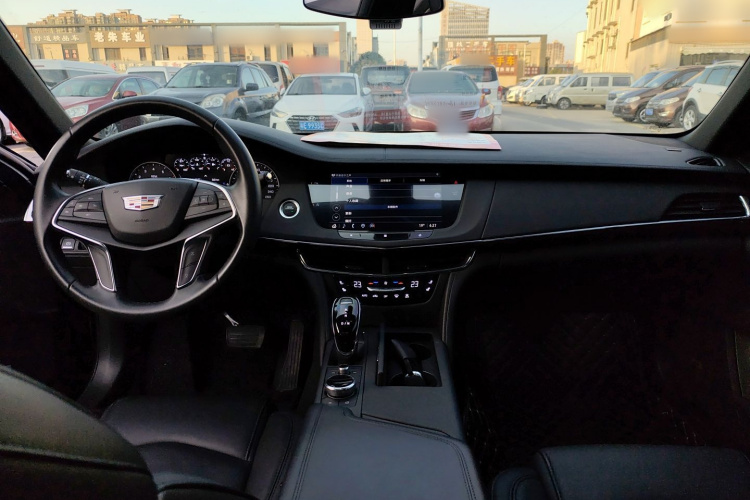 凯迪拉克CT6 2022款 28T 风尚型中控内饰12