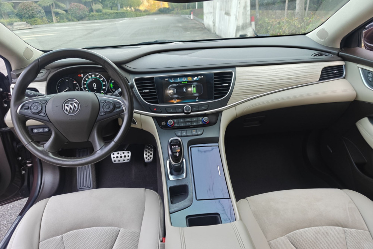 别克 君越 2016款 30H 豪华型中控内饰7002