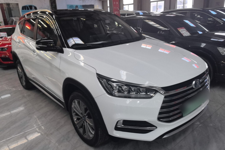 比亚迪 宋新能源 2019款 宋DM 1.5TID 智联锐耀型车身外观3