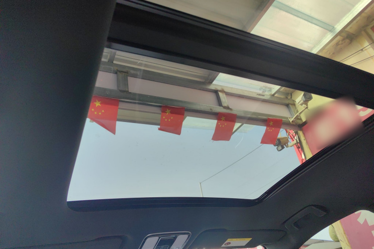 理想汽车 理想ONE 2021款 增程6座版中控内饰22