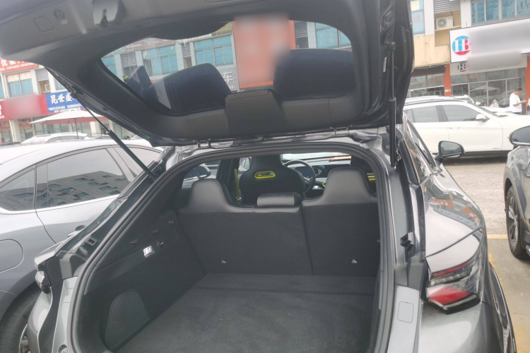 长安UNI-T 2022款 2.0T 运动版 尊贵型局部细节23