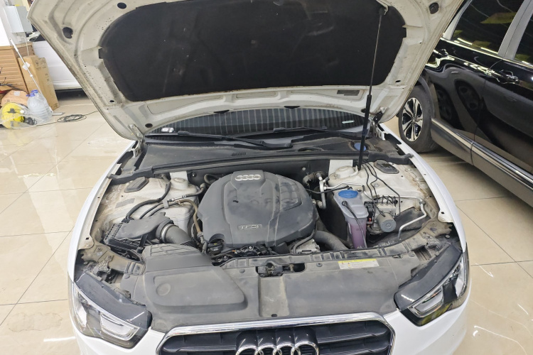 奥迪A5 2016款 Coupe 45 TFSI 舒适型机舱底盘24