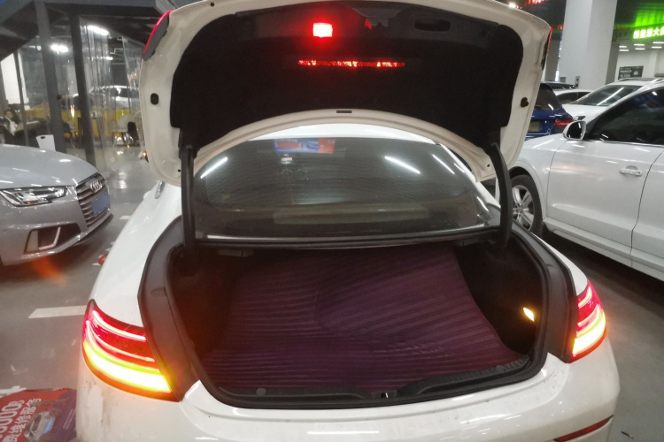 奔驰C级(进口) 2016款 C 200 轿跑版局部细节23