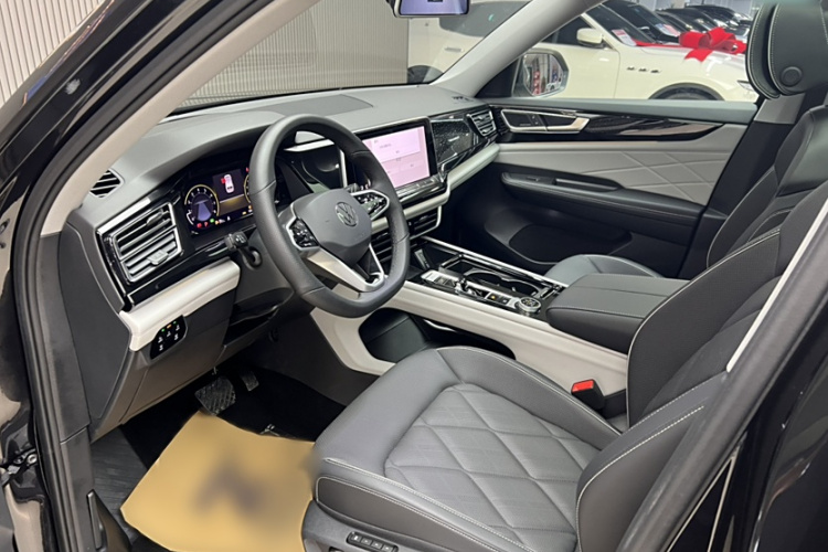 大众 途昂 2024款 380TSI 四驱龙祥版中控内饰7006