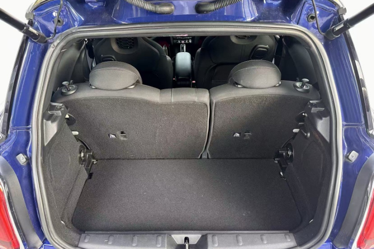 MINI 2018款 1.5T COOPER 赛车手中控内饰7005