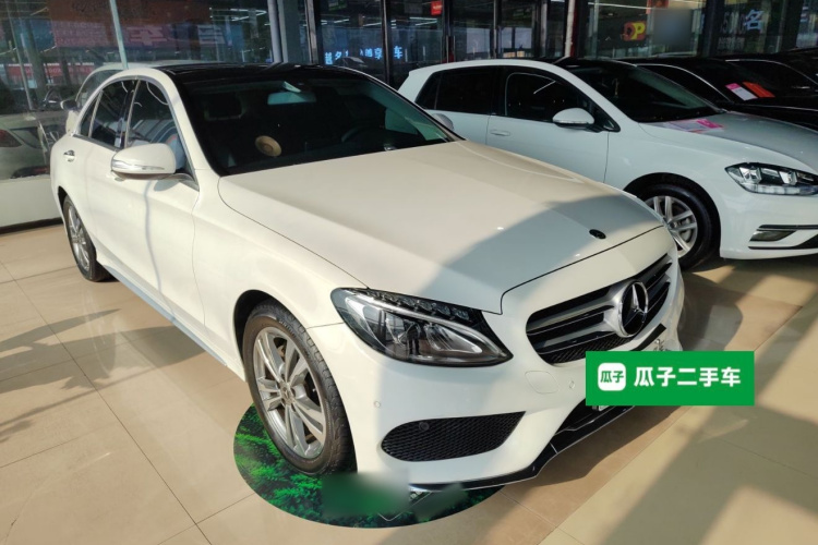 奔驰C级 2018款 C 200 L 运动版车身外观3