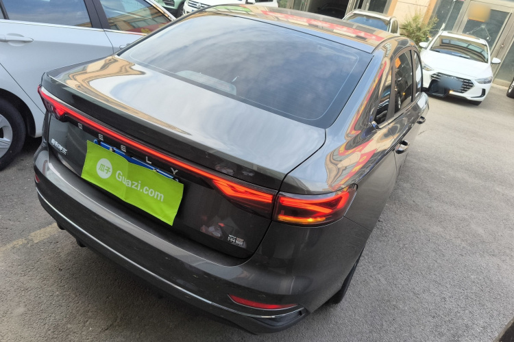 吉利汽车 帝豪 2023款 第4代冠军版 1.5L CVT豪华型车身外观7