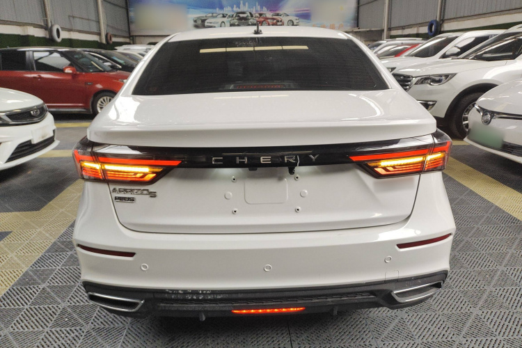 奇瑞 艾瑞泽5 PLUS 2021款 小AI 1.5L CVT享PLUS车身外观6