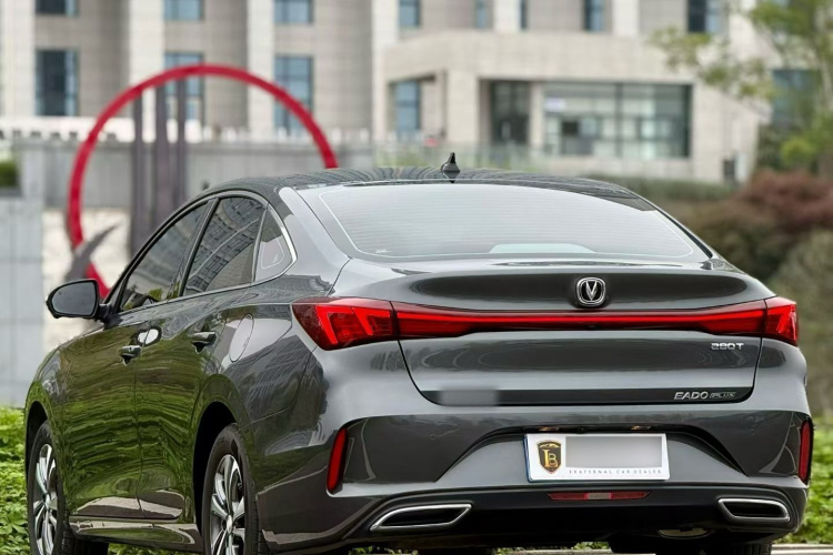 长安 逸动 2024款 PLUS 蓝鲸NE 1.4T GDI DCT高能版车身外观6003