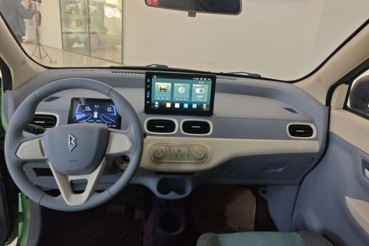 凌宝汽车 凌宝BOX 2022款 卓文君Pro版中控内饰7001
