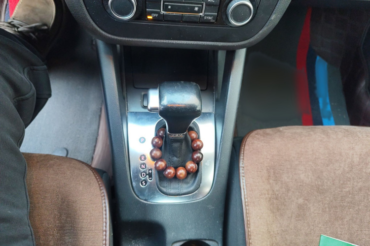 大众 速腾 2011款 1.4TSI 自动技术型局部细节18