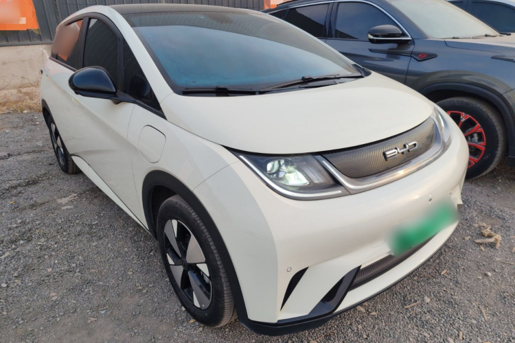 比亚迪 海豚 2023款 420km 时尚版车身外观3