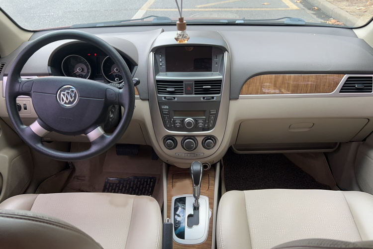 别克 凯越 2015款 1.5L 自动经典型中控内饰7005