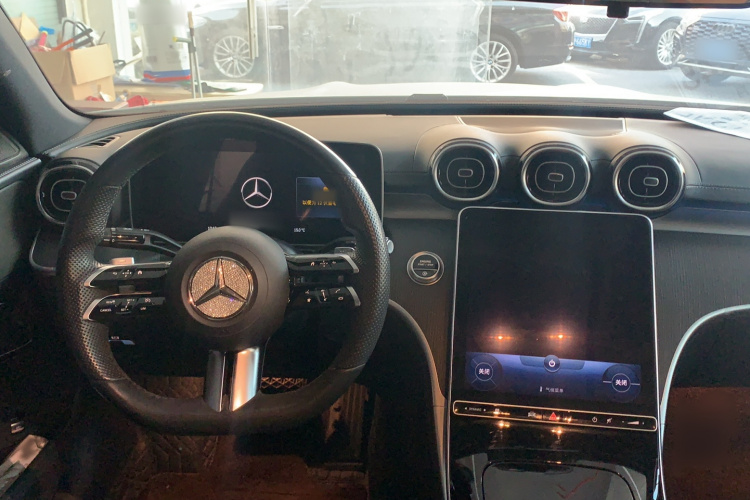 奔驰C级 2022款 改款 C 200 L 运动版中控内饰7004