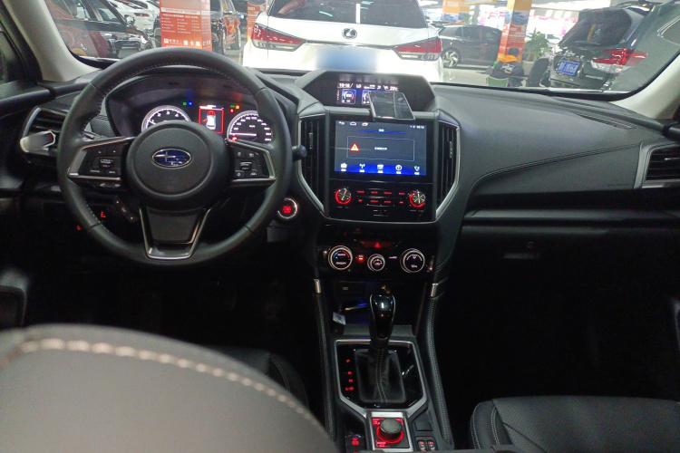 斯巴鲁 森林人 2021款 2.0i 豪华版EyeSight中控内饰12
