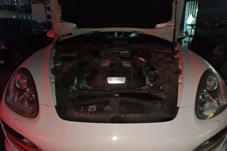 保时捷 2014款 Cayenne Platinum Edition 3.0T局部细节24