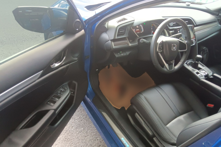 本田 思域 2019款 220TURBO 手动劲控版 国VI中控内饰20